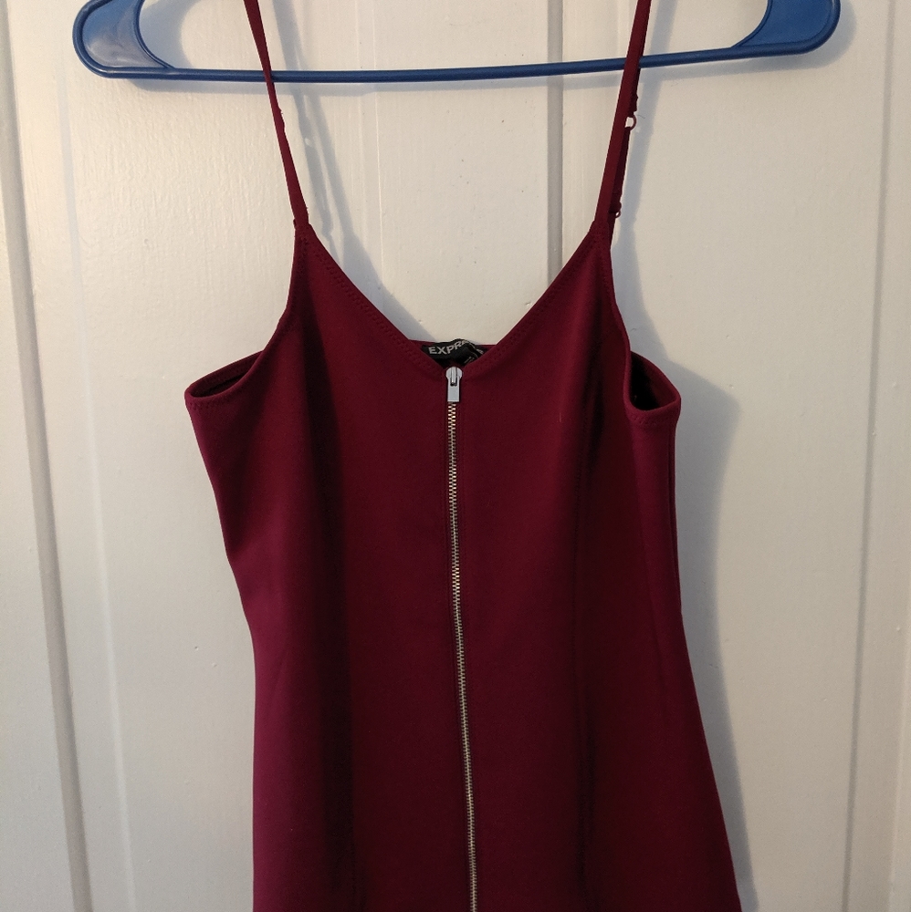 Express Burgundy Tank with Zipper